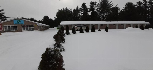 Super Nights Inn image 13