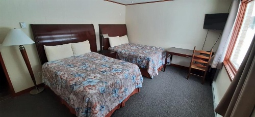 Super Nights Inn image 4